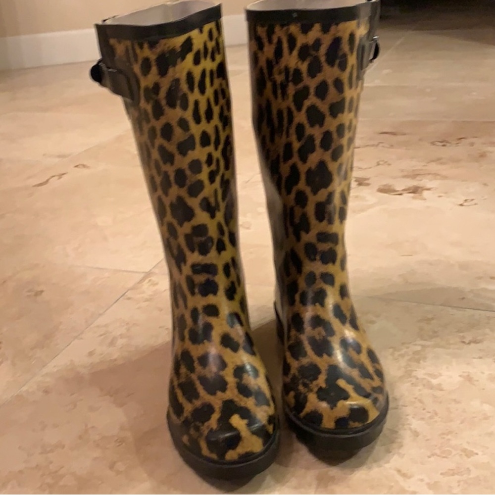 Bumper Tall Shaft Pull On Leopard Rainboots